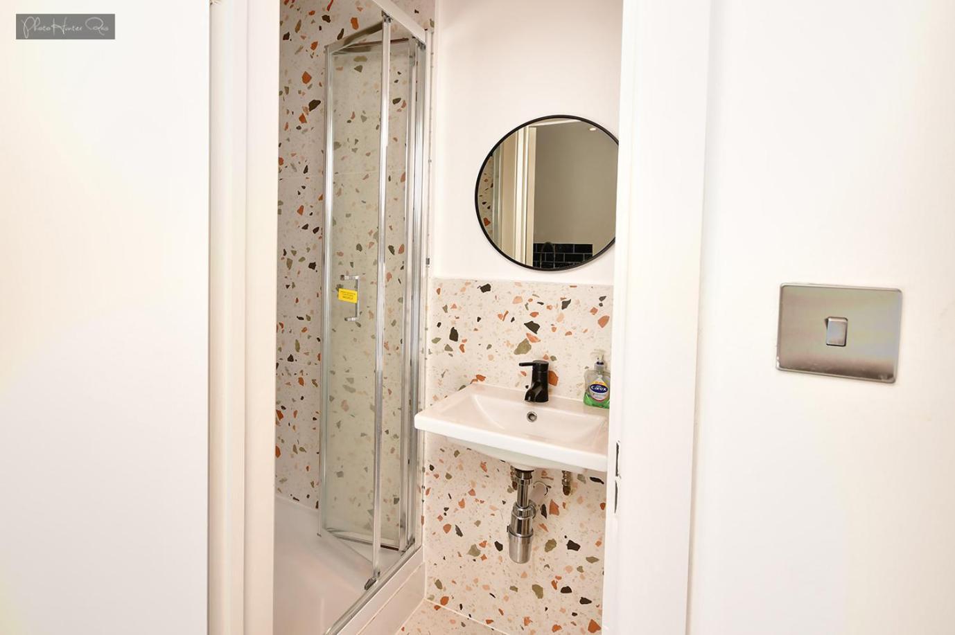 Maison d'hôtes Morden Stratford 2 With Shared Bathroom