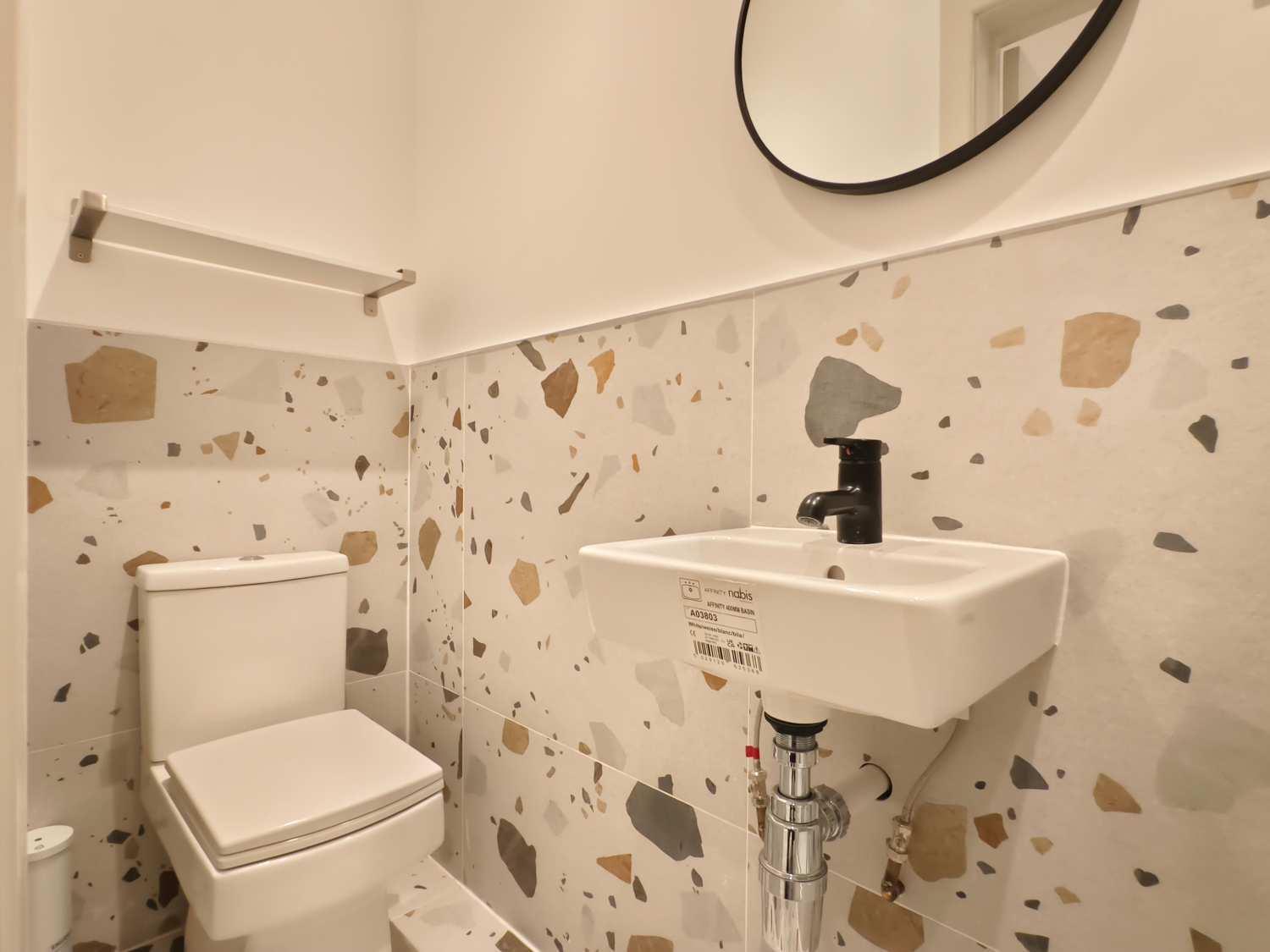 Morden Stratford 2 With Shared Bathroom Gasthuis *
