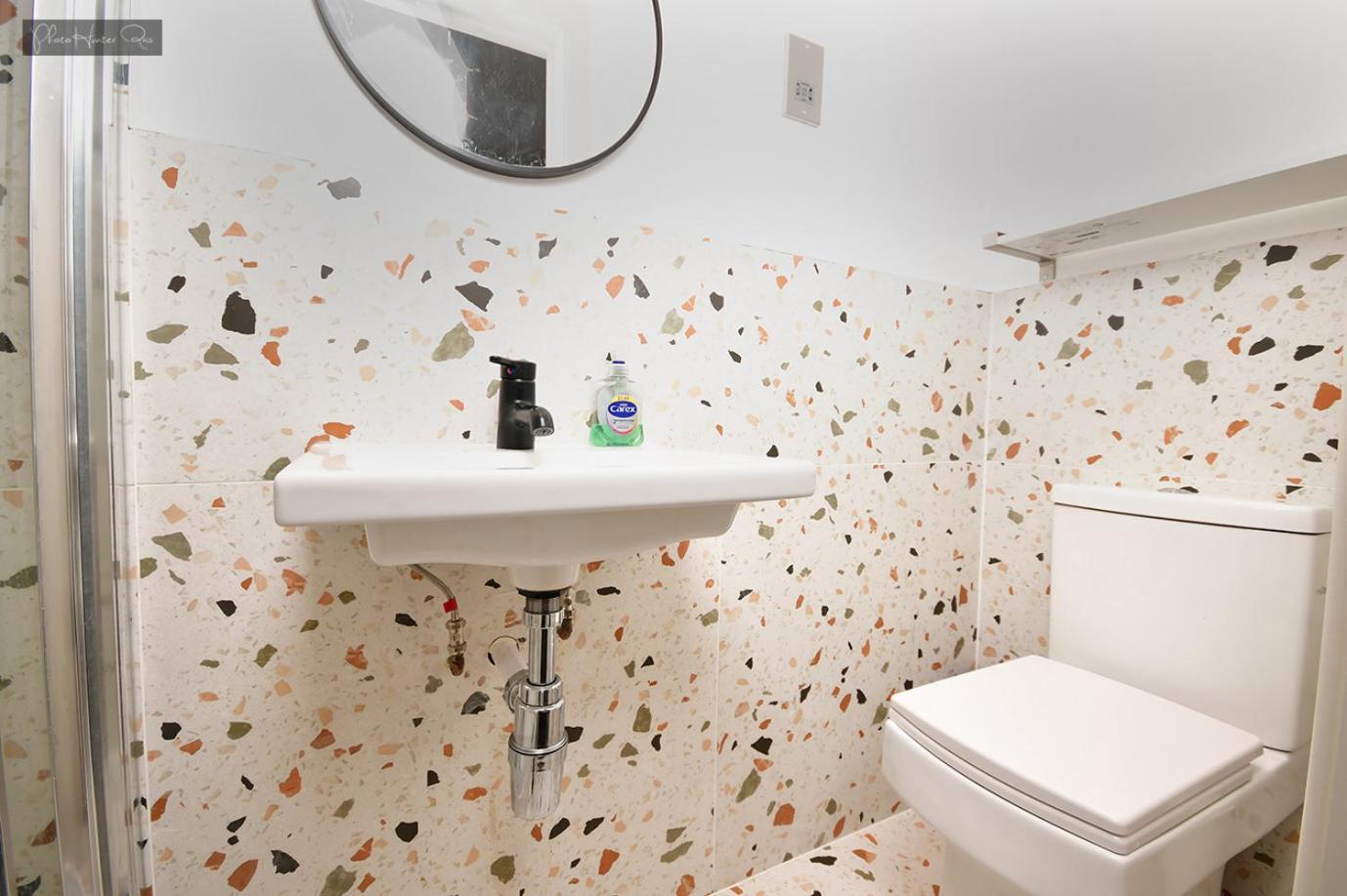 Gasthuis Morden Stratford 2 With Shared Bathroom *